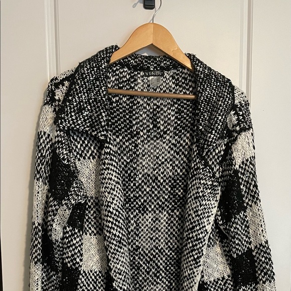 VENUS Sweaters - NWOT Venus Sparkle Long Cardigan